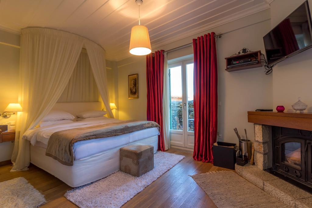 Enastron Guesthouse Dimitsana Ngoại thất bức ảnh