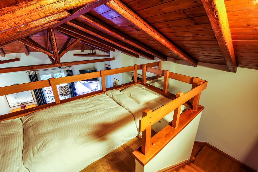 Enastron Guesthouse Dimitsana Ngoại thất bức ảnh